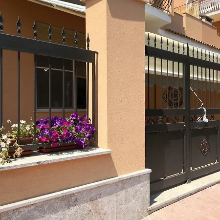 Tiny House Naxos Giardini-Naxos