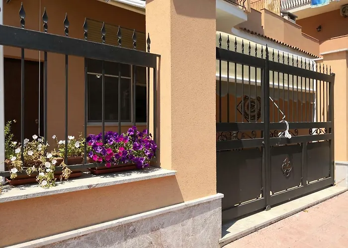 Tiny House Naxos 지아르디니낙소스